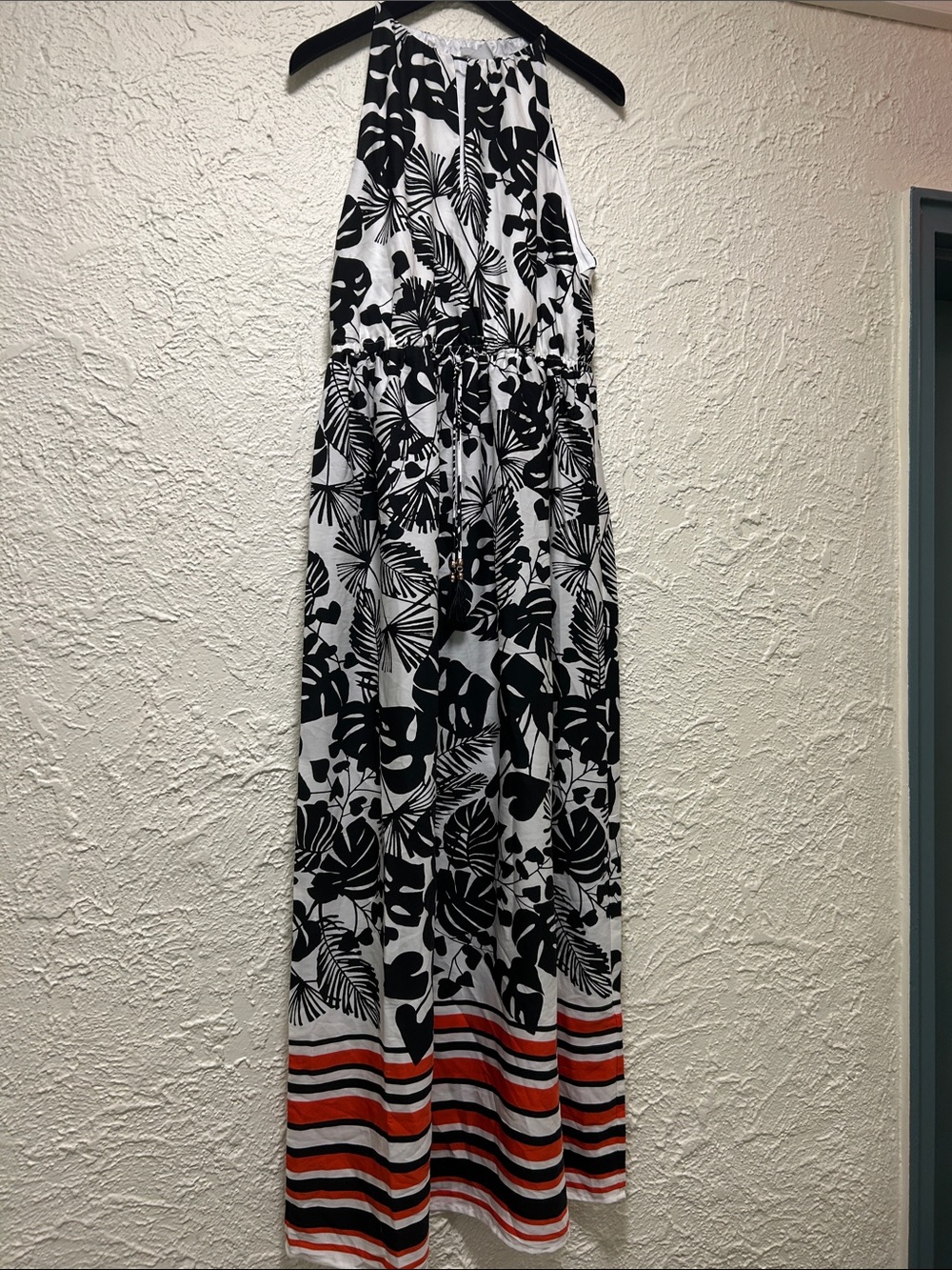 H&M Monochrome Black & White Tropical Shift Dress